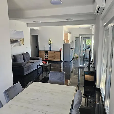 Irina Apartament